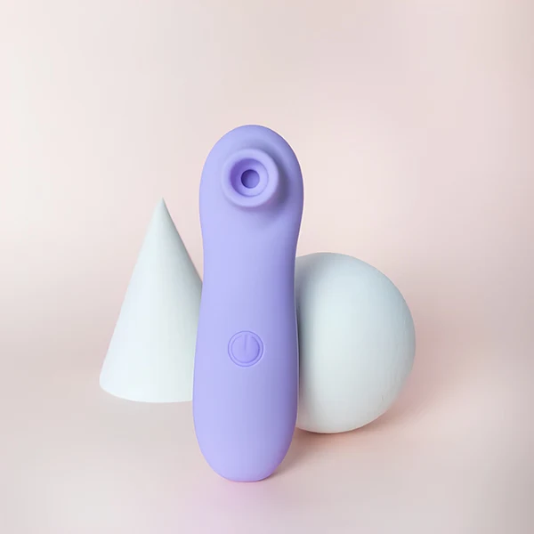 Sunny against 3D shapes