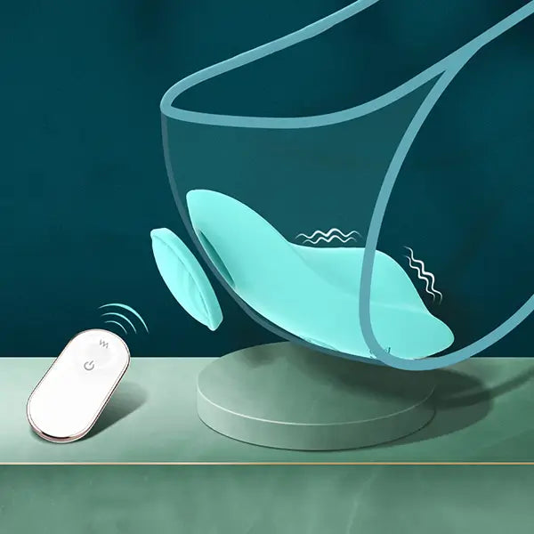 Demonstration of how Pearl stays in place