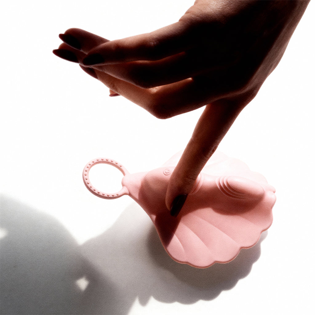 Sophia | Grinding Ride-On Vibrator with Remote Cosara Sophia | Grinding Ride-On Vibrator with Remote Cosara